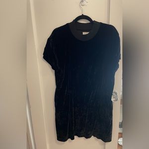 Lou & Grey black velvet tee shirt dress